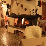 Ξενοδοχείο Wolf 3*