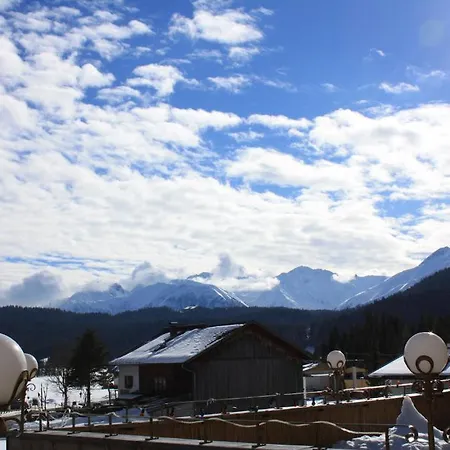 Wolf Hotel 3*