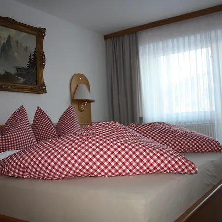 沃尔夫乡间酒店 3*